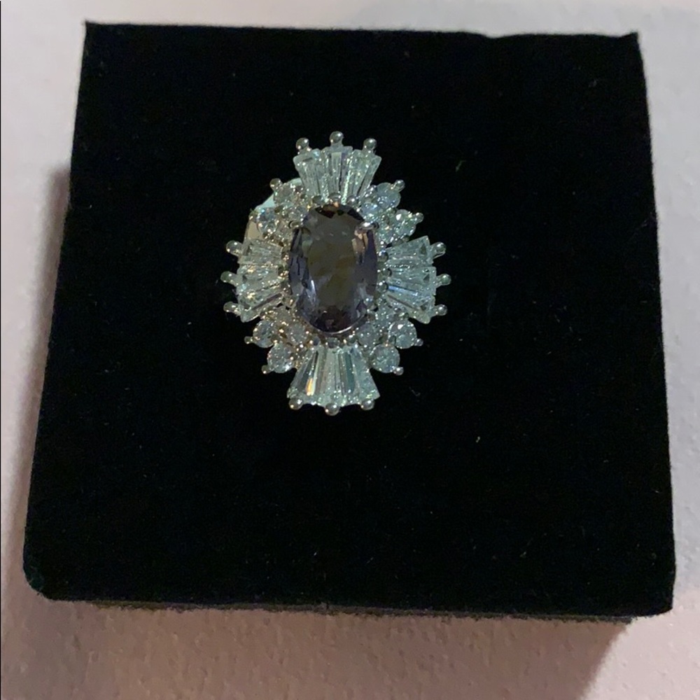 NWT Brilliant Ring 😍